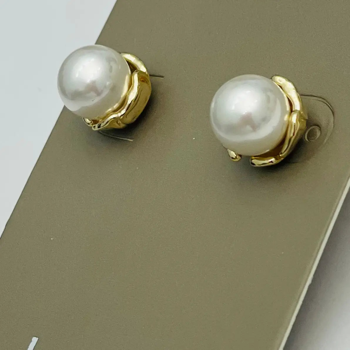 Pearl - the Simple Pearl Stud