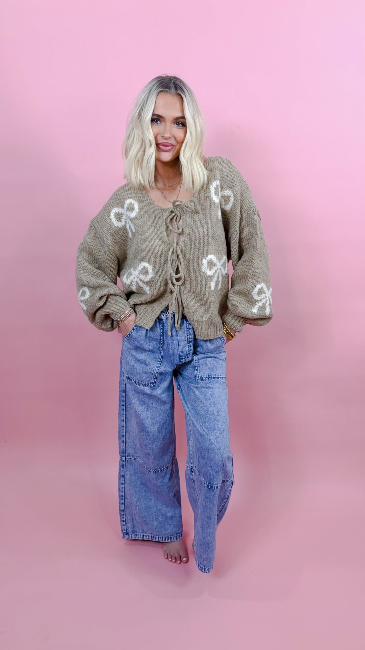 bow lane sweater