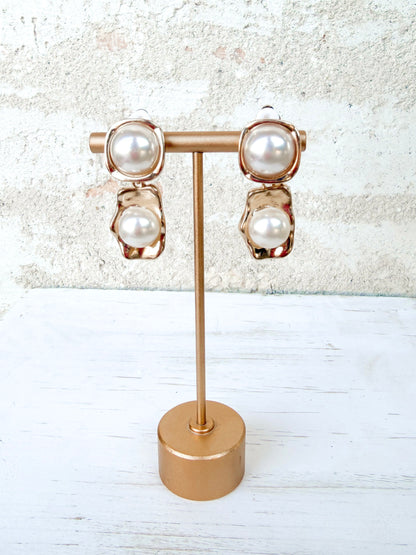 Clip-On - Chic Pearl Dangle