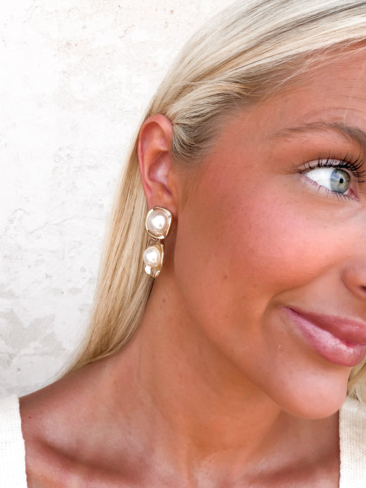 Clip-On - Chic Pearl Dangle